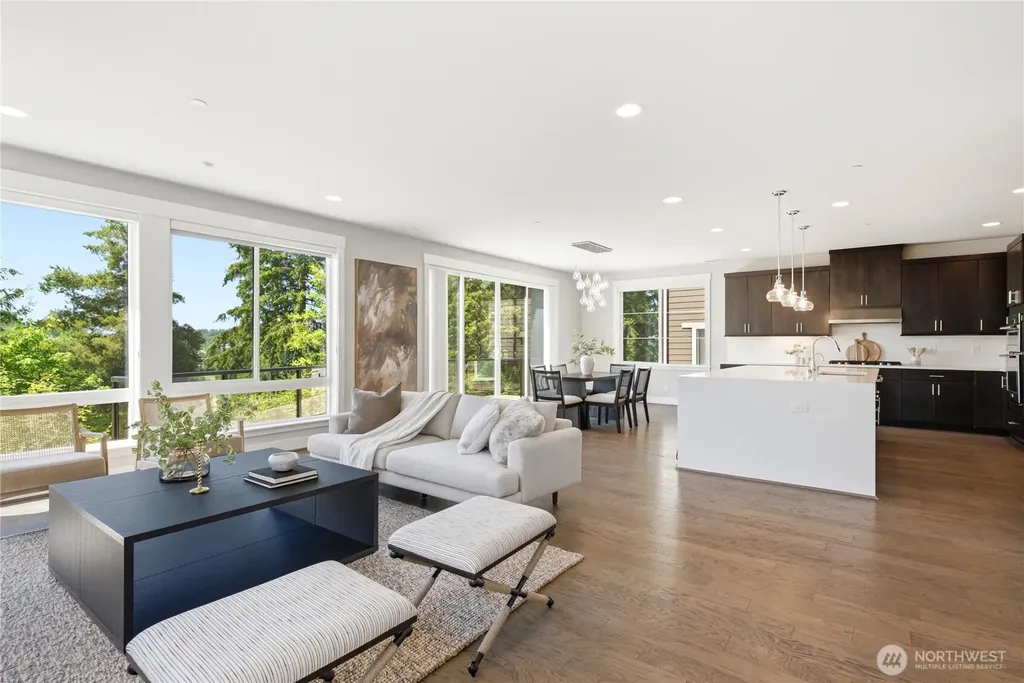 11795 155th Avenue NE Redmond WA 98052