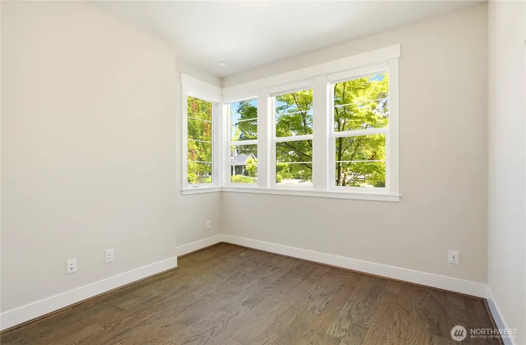 11795 155th Avenue NE Redmond WA 98052