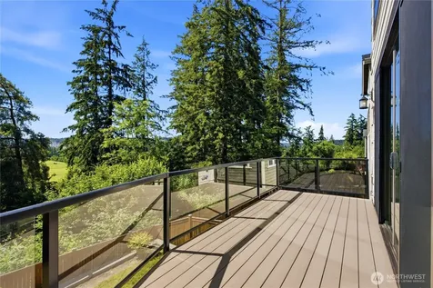 11795 155th Avenue NE Redmond WA 98052