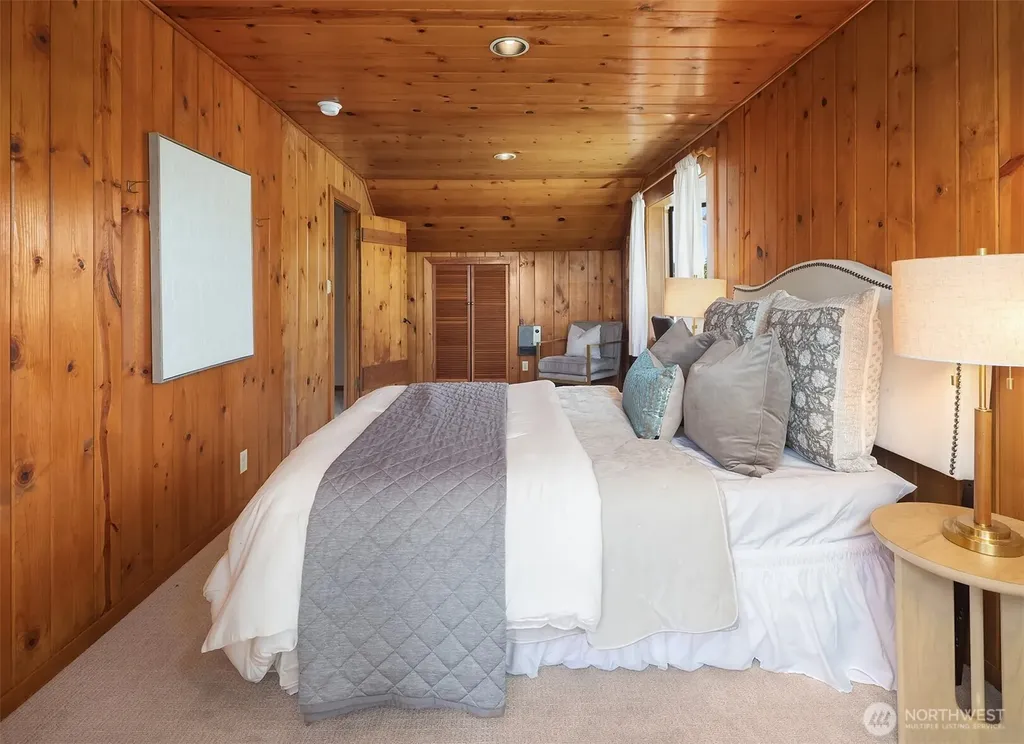 3802 NE 52nd Street Seattle WA 98105