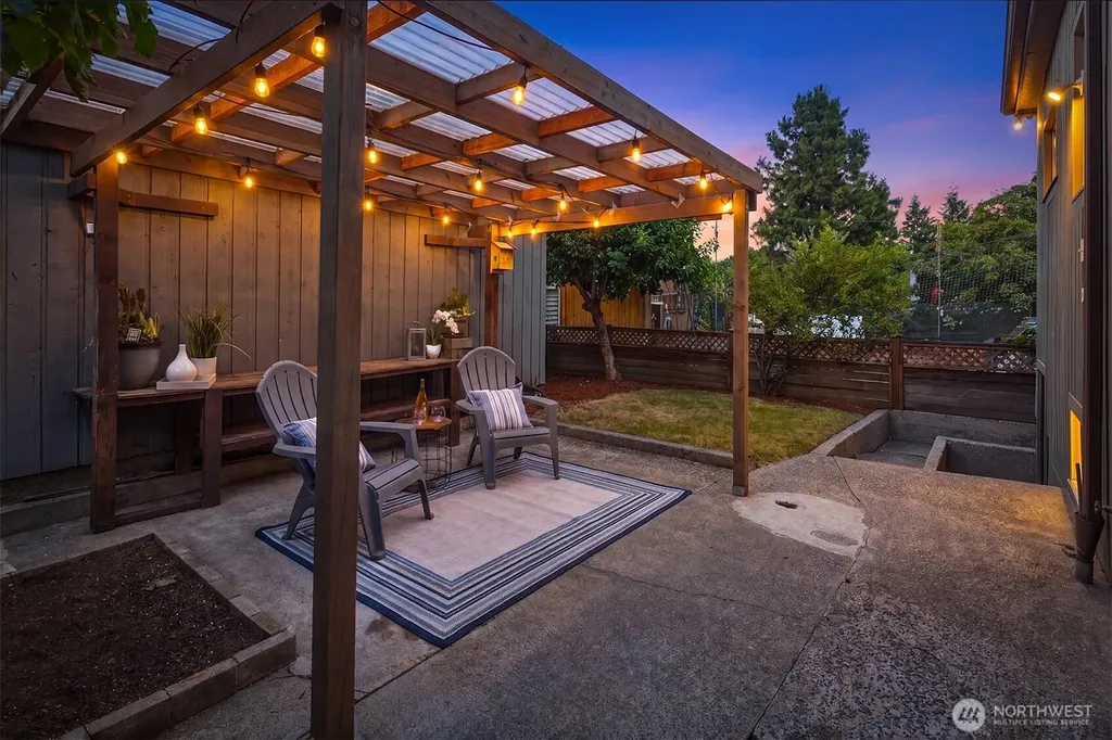 3802 NE 52nd Street Seattle WA 98105