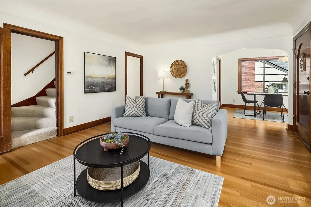 3802 NE 52nd Street Seattle WA 98105