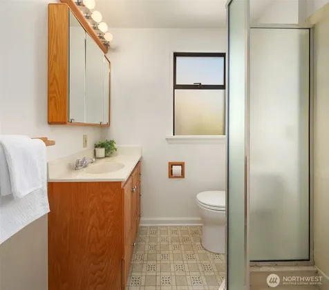 3802 NE 52nd Street Seattle WA 98105