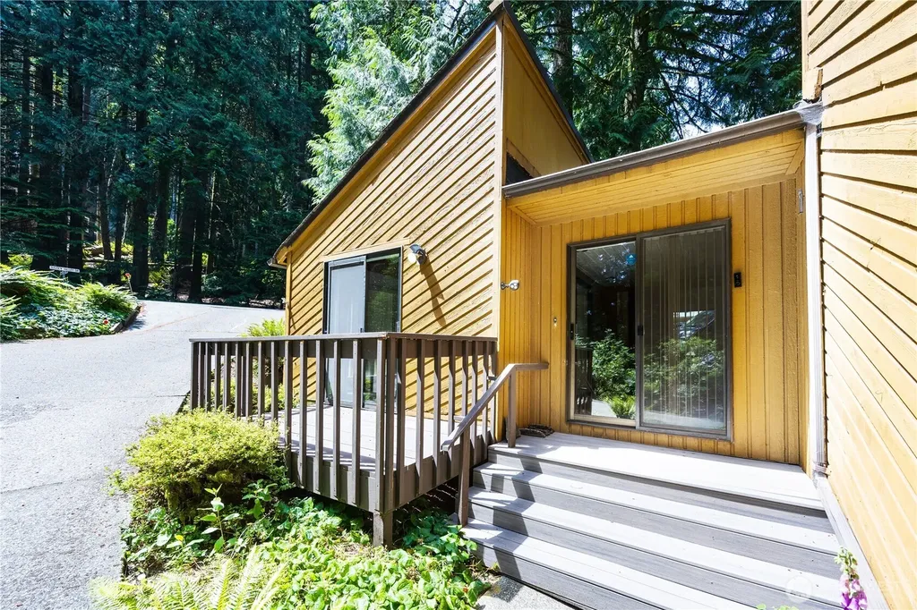 9 Sudden Valley Drive Bellingham WA 98229