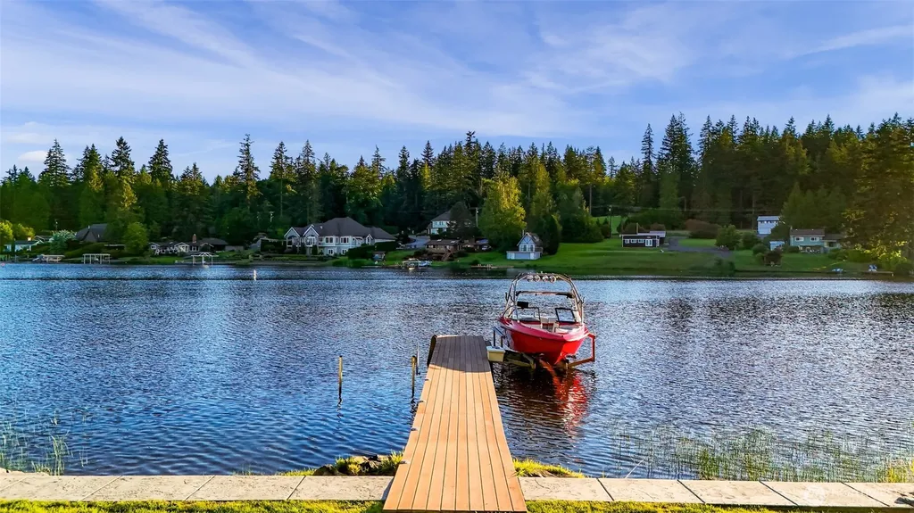 15404 Lakeview Avenue Stanwood WA 98292