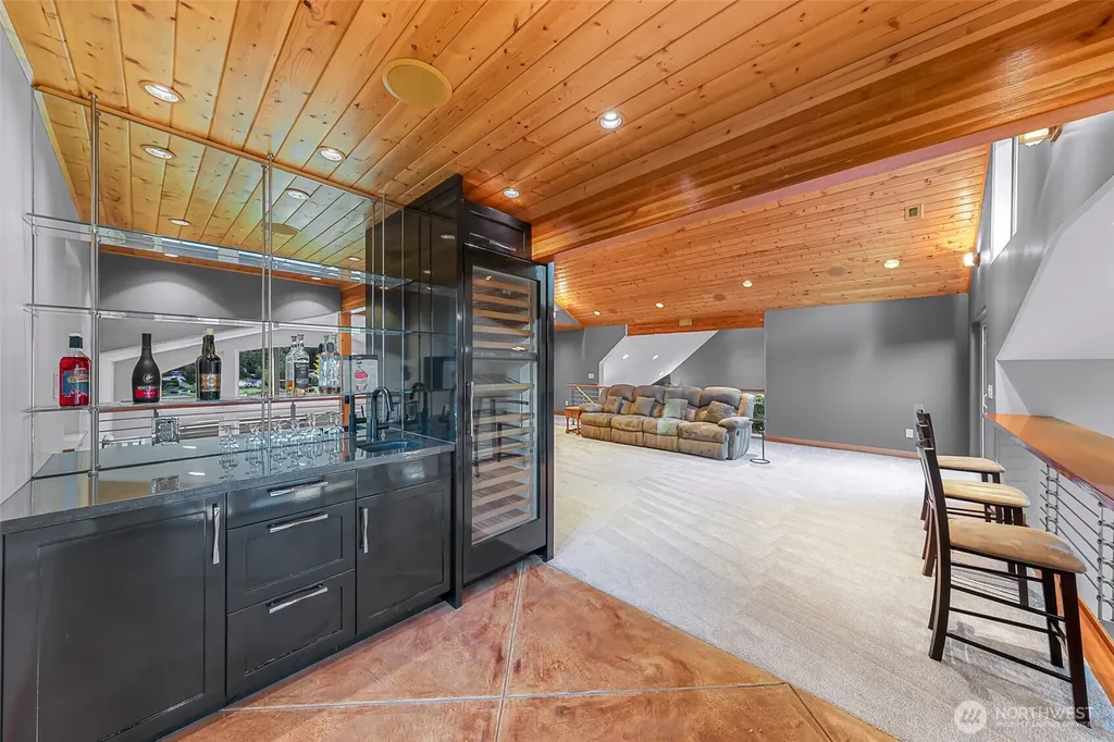 15404 Lakeview Avenue Stanwood WA 98292