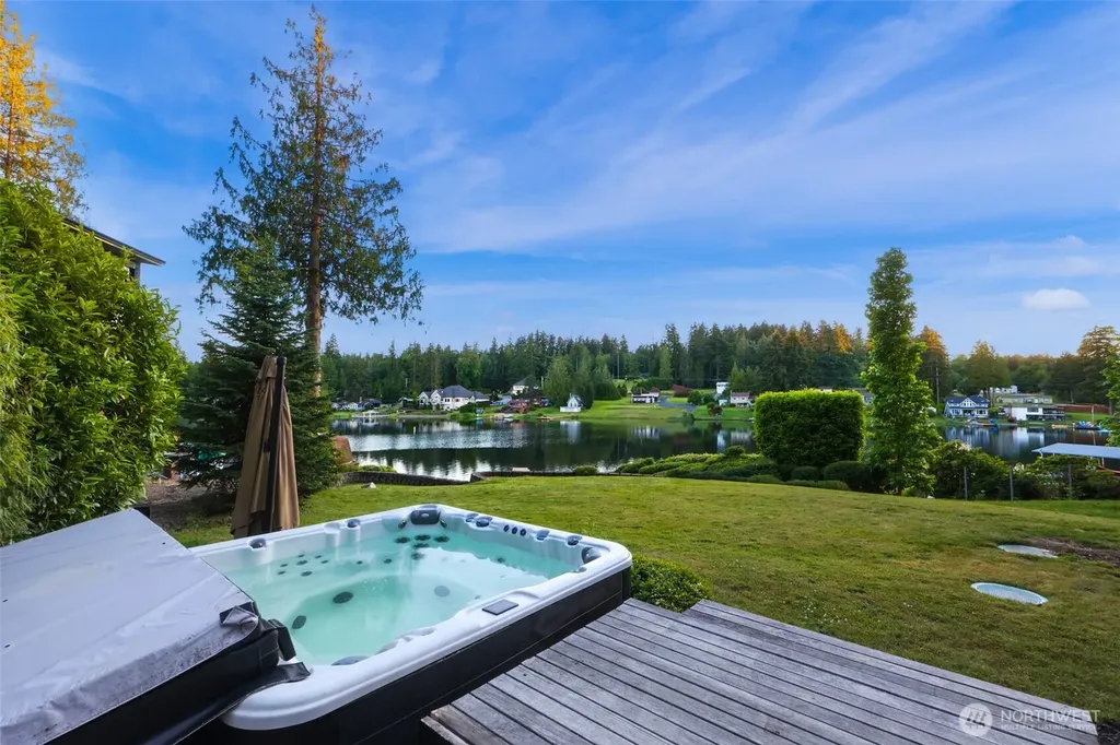 15404 Lakeview Avenue Stanwood WA 98292