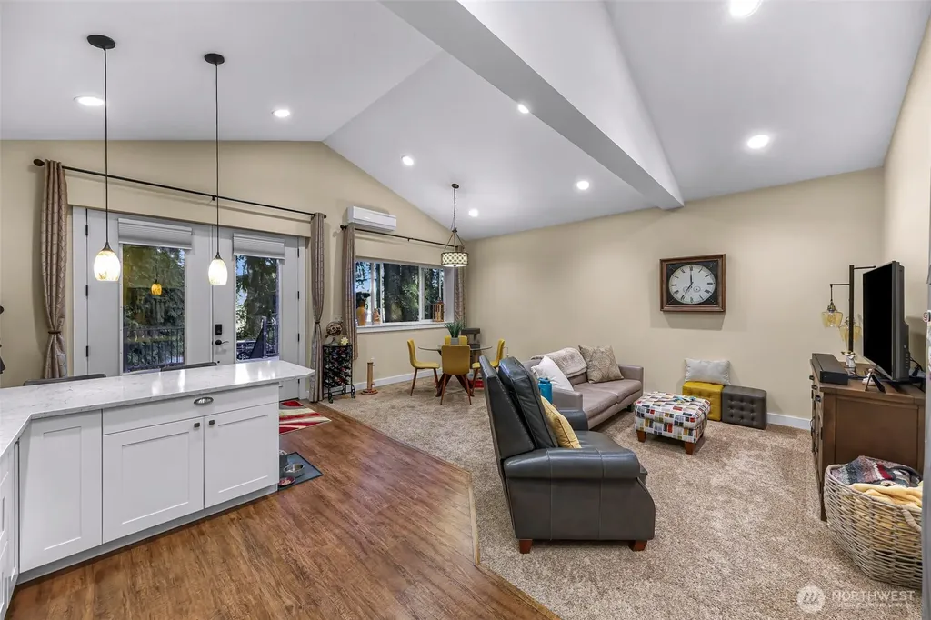 15404 Lakeview Avenue Stanwood WA 98292
