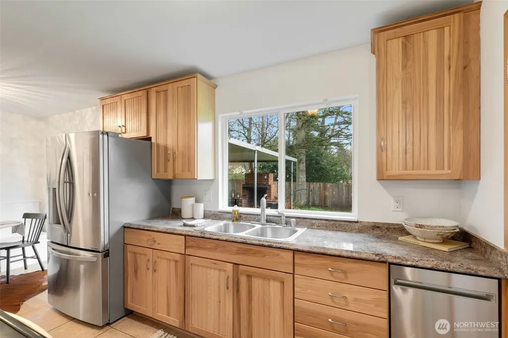 20068 21st Avenue NE Shoreline WA 98155