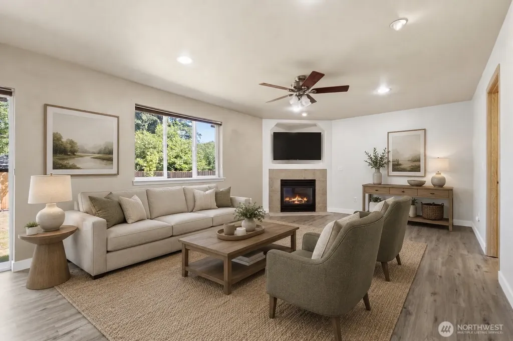 149 177th Street E Spanaway WA 98387