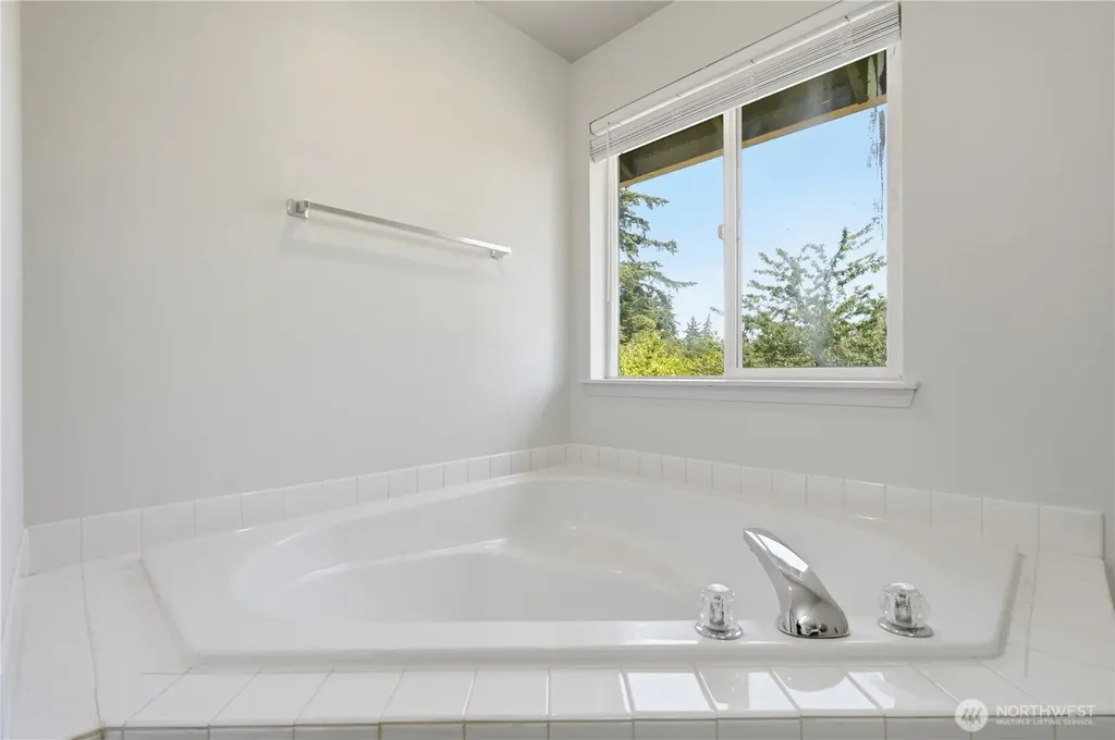 149 177th Street E Spanaway WA 98387