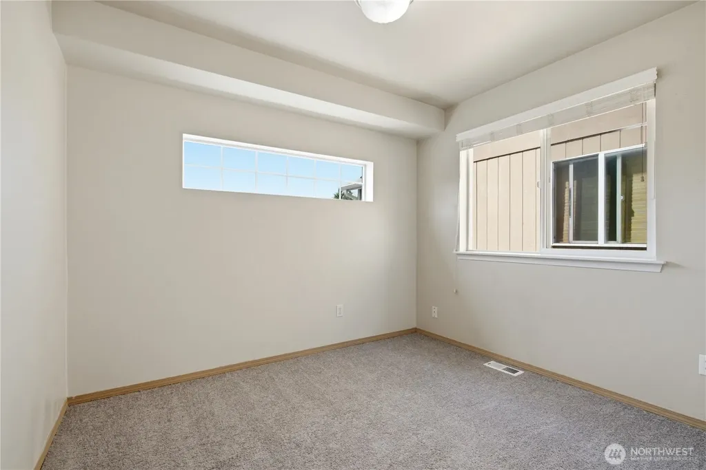 149 177th Street E Spanaway WA 98387