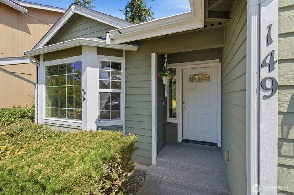 149 177th Street E Spanaway WA 98387