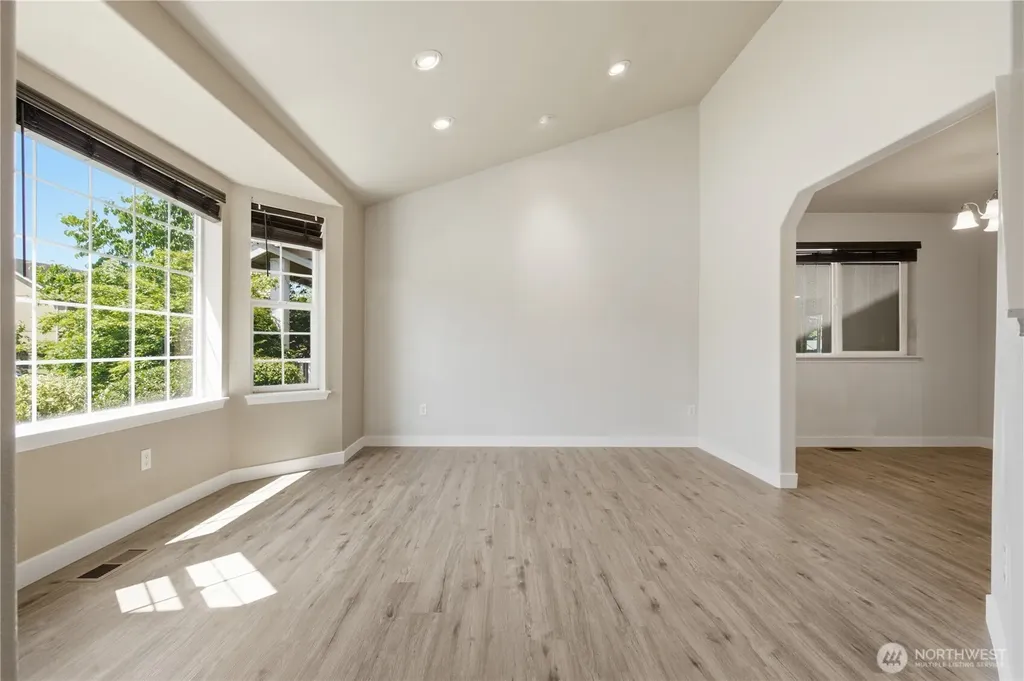 149 177th Street E Spanaway WA 98387