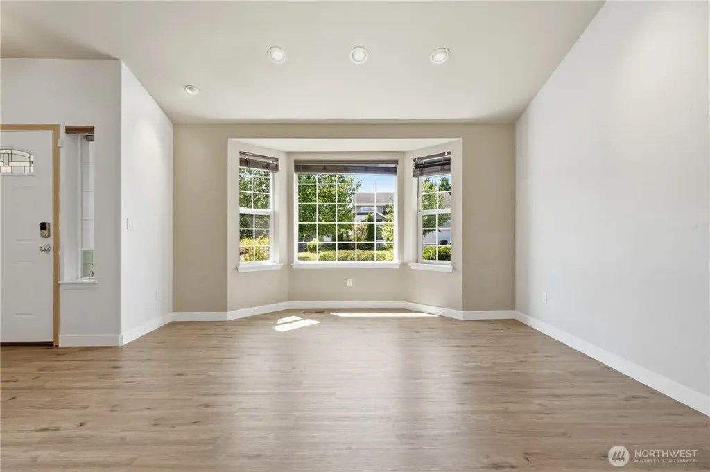 149 177th Street E Spanaway WA 98387