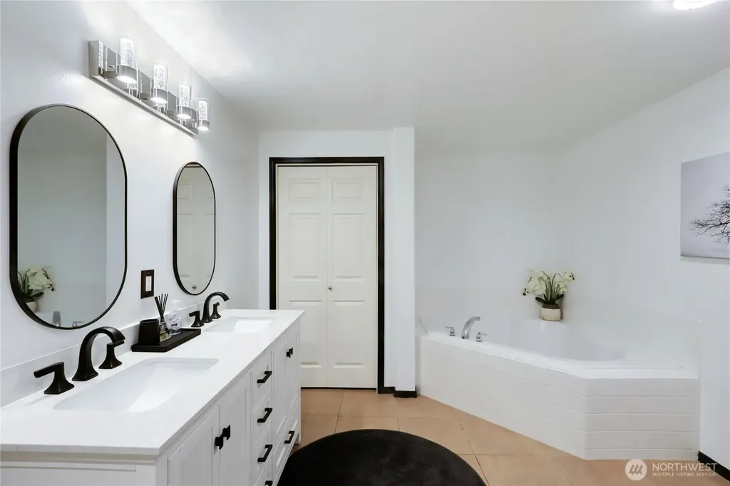 2028 NW Misty Ridge Lane Silverdale WA 98383