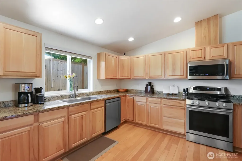 2028 NW Misty Ridge Lane Silverdale WA 98383