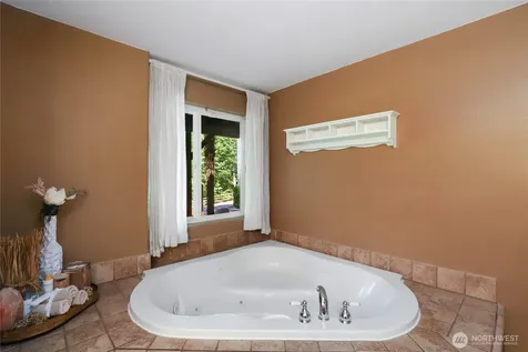 2028 NW Misty Ridge Lane Silverdale WA 98383