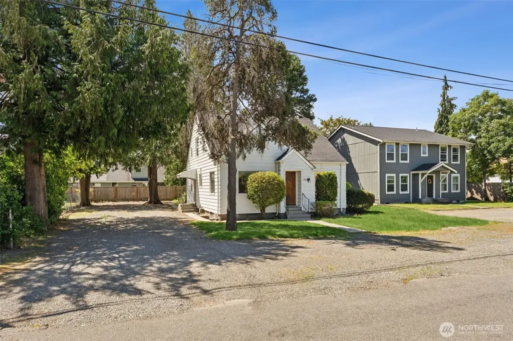 512 118th Street S Tacoma WA 98444