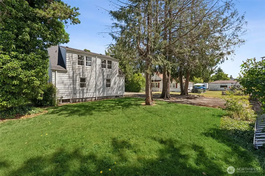 512 118th Street S Tacoma WA 98444