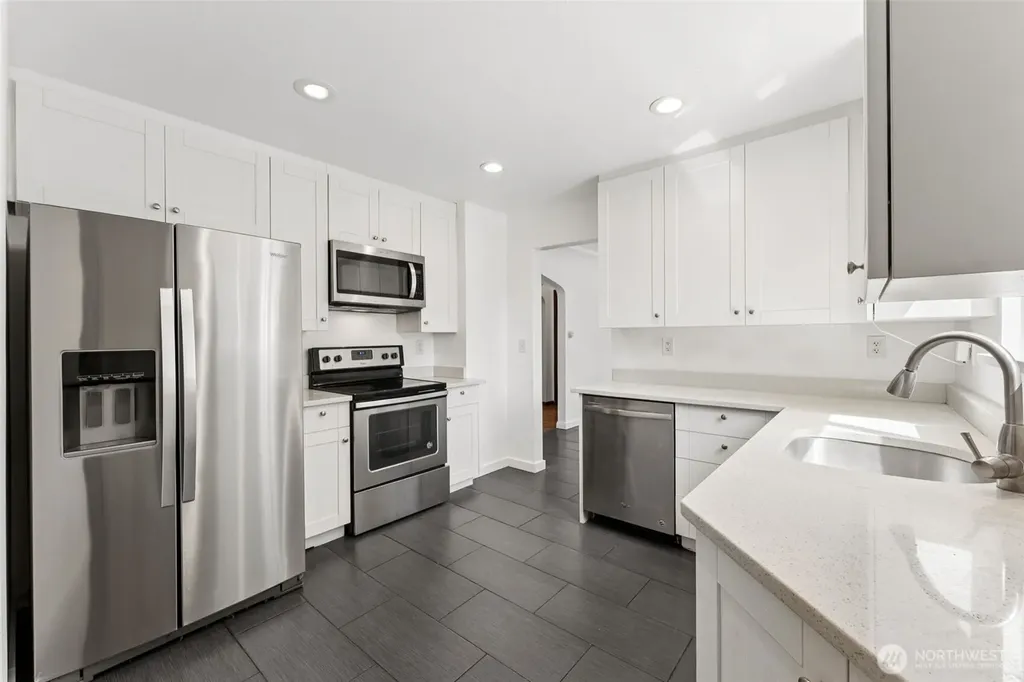 512 118th Street S Tacoma WA 98444