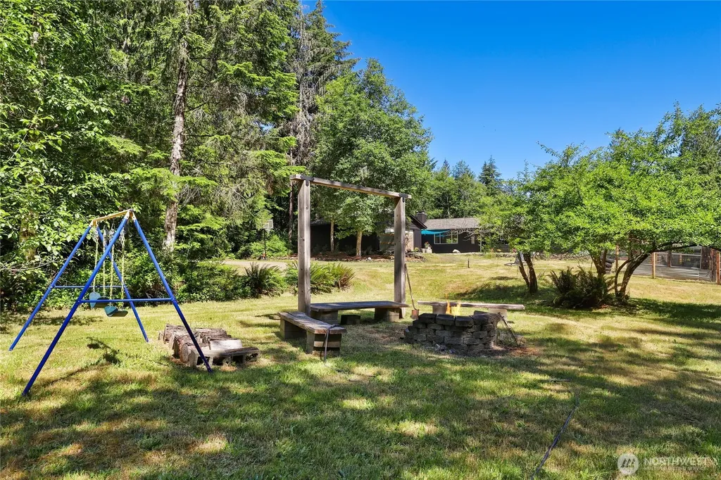2958 NW Four Wheel Drive Seabeck WA 98380
