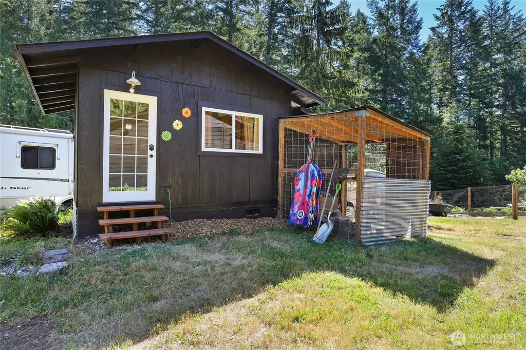 2958 NW Four Wheel Drive Seabeck WA 98380