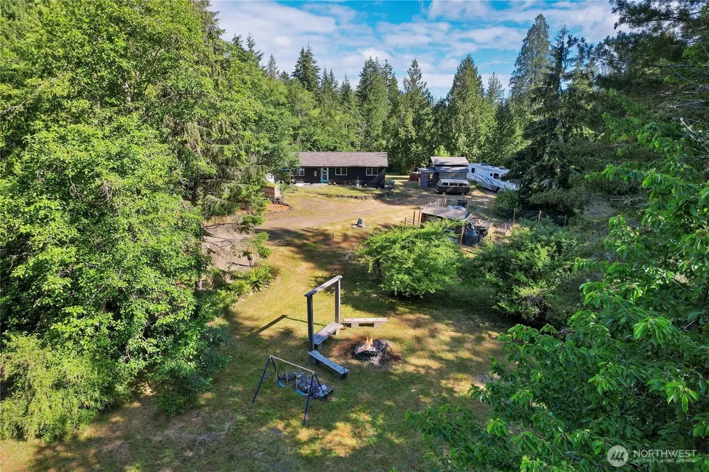 2958 NW Four Wheel Drive Seabeck WA 98380