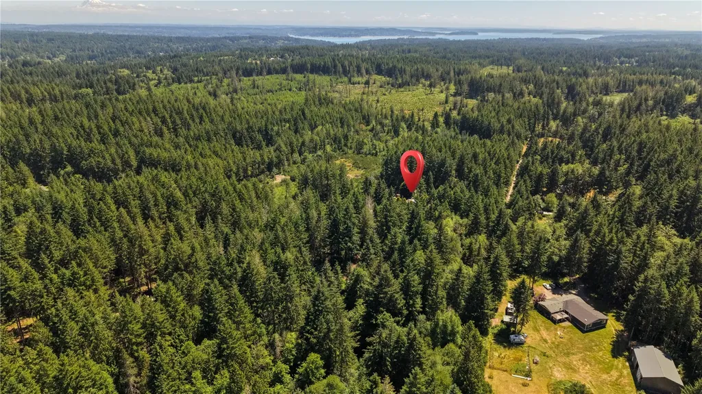 5445 SW County Line Road Port Orchard WA 98367