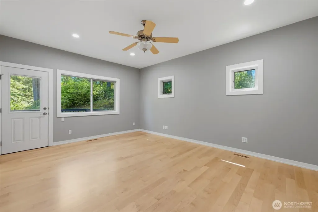 11417 Cedar Grove Street NW Gig Harbor WA 98329