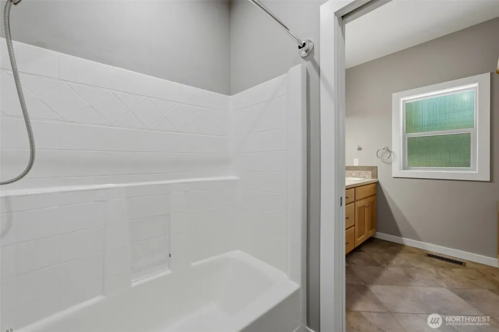 11417 Cedar Grove Street NW Gig Harbor WA 98329