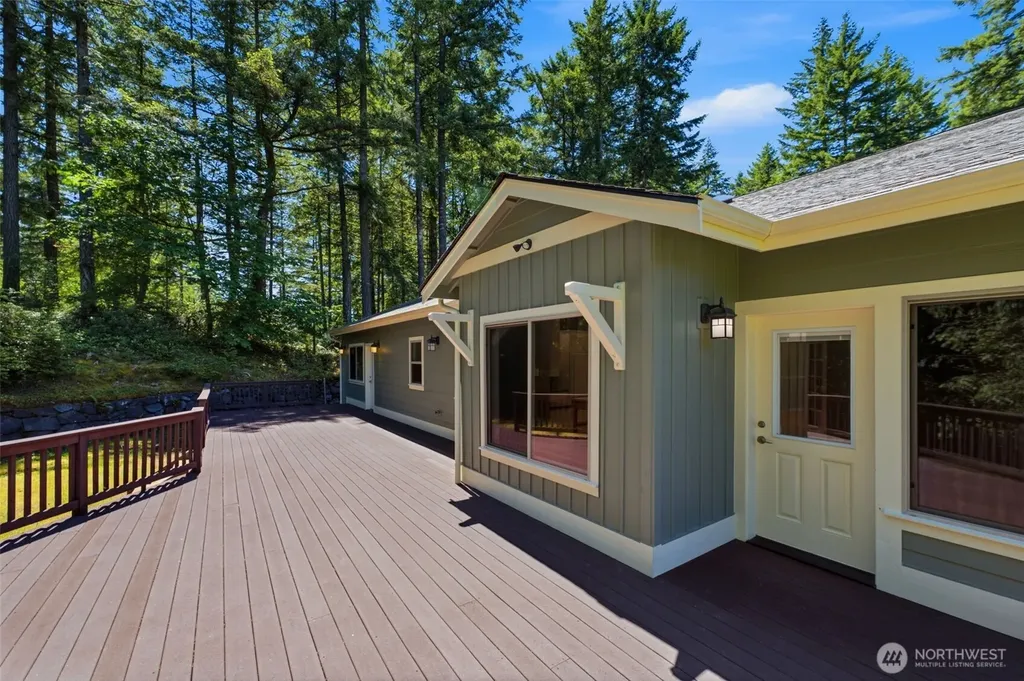 11417 Cedar Grove Street NW Gig Harbor WA 98329