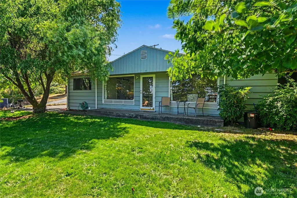 5669 Kitsap Way Bremerton WA 98312