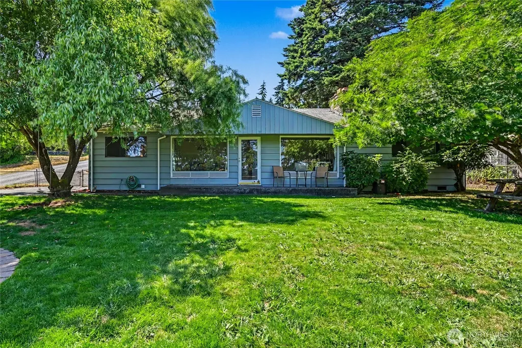 5669 Kitsap Way Bremerton WA 98312