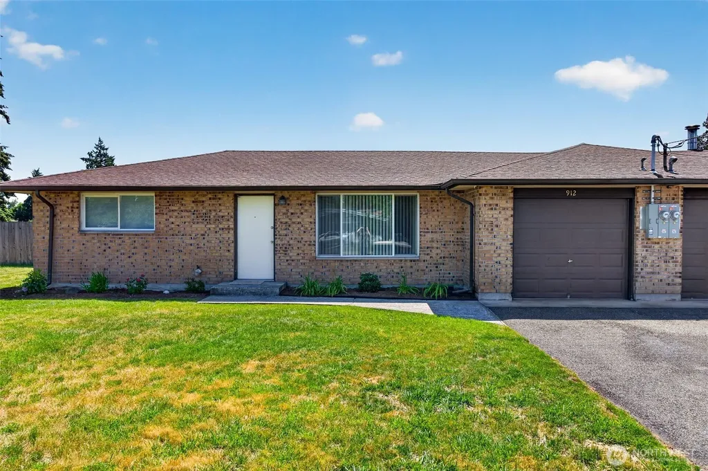 912 138th Street E Tacoma WA 98445
