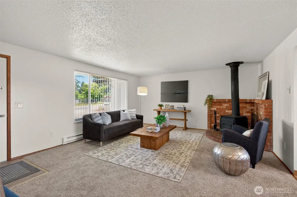 912 138th Street E Tacoma WA 98445