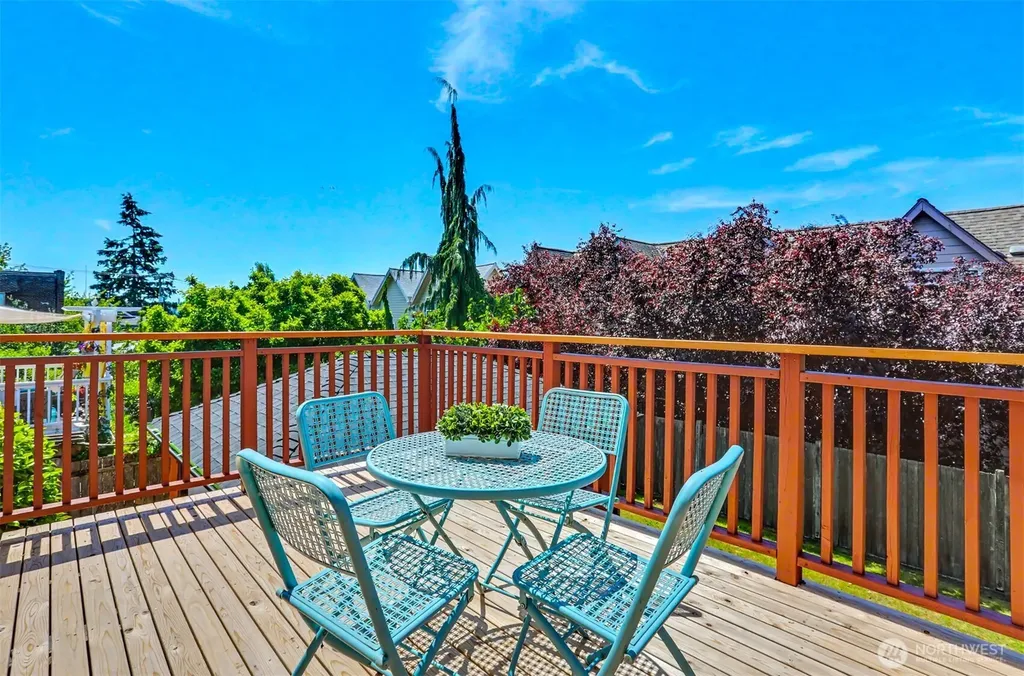 4317 Phinney Avenue N Seattle WA 98103