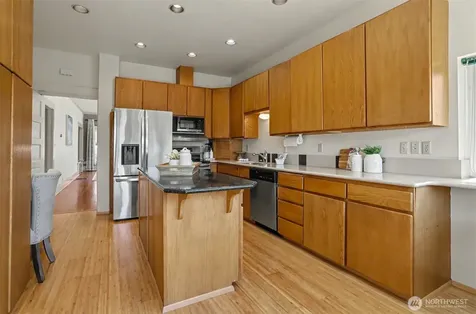 4317 Phinney Avenue N Seattle WA 98103