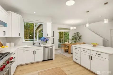 16761 NE Sanwick Place Bainbridge Island WA 98110
