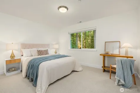 16761 NE Sanwick Place Bainbridge Island WA 98110