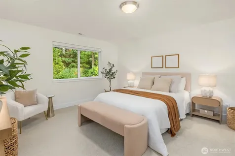 16761 NE Sanwick Place Bainbridge Island WA 98110