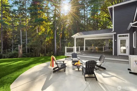 16761 NE Sanwick Place Bainbridge Island WA 98110