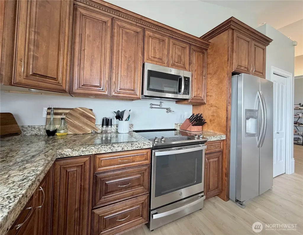 7019 NE Lake Vista Drive Moses Lake WA 98837