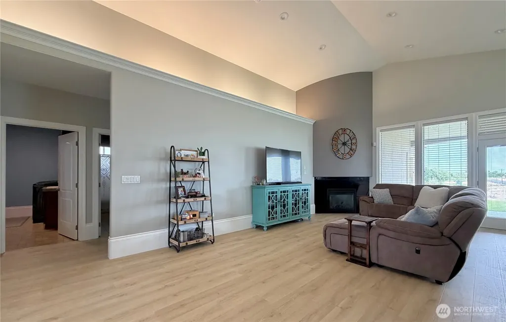 7019 NE Lake Vista Drive Moses Lake WA 98837