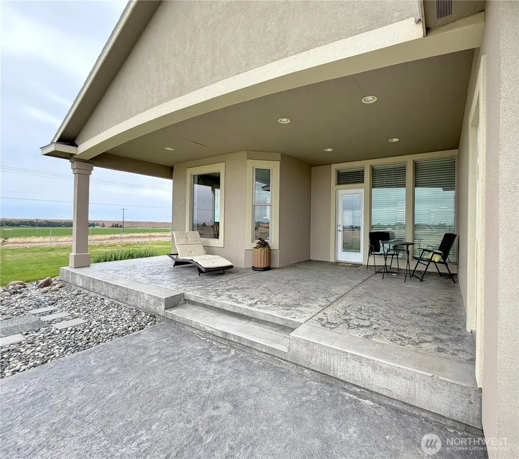 7019 NE Lake Vista Drive Moses Lake WA 98837