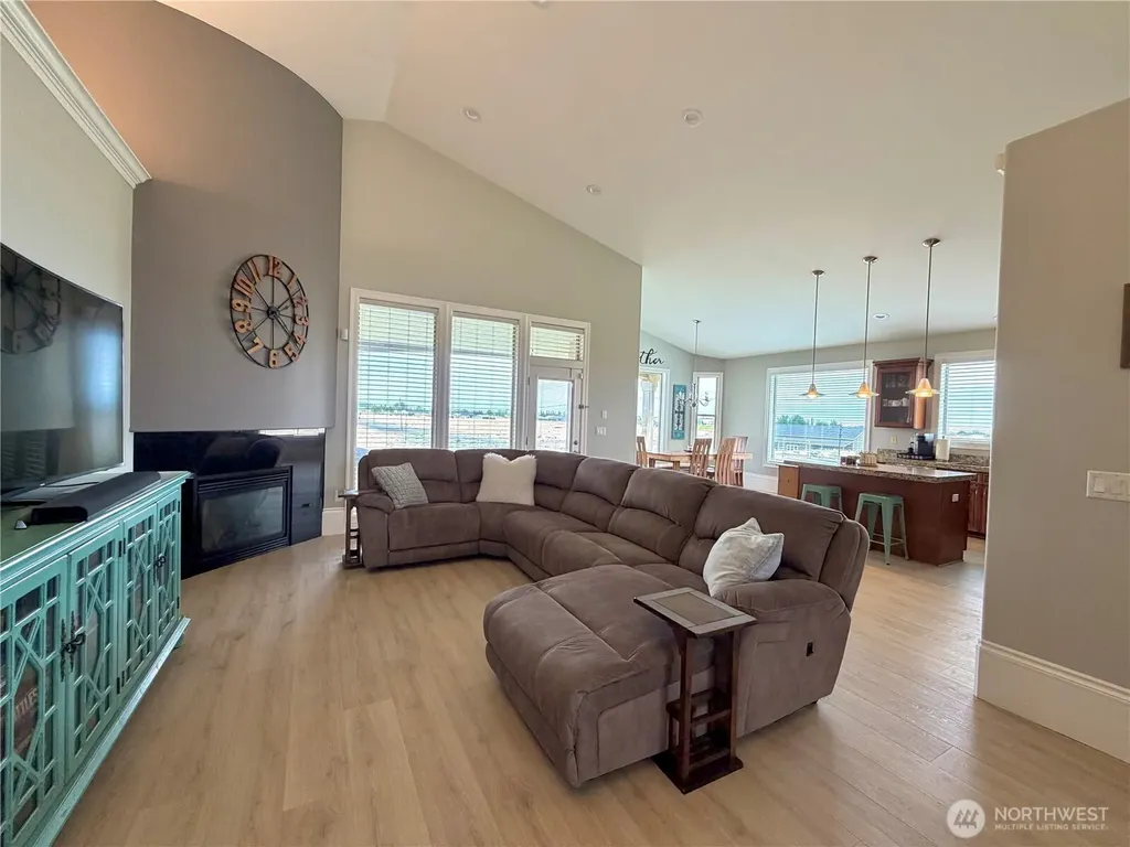 7019 NE Lake Vista Drive Moses Lake WA 98837