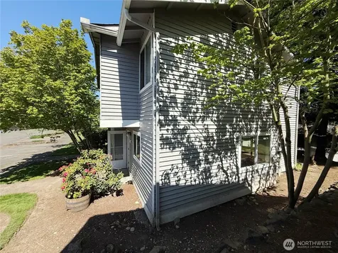 1526 192nd Street SE Bothell WA 98012