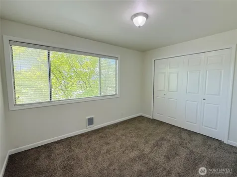 1526 192nd Street SE Bothell WA 98012