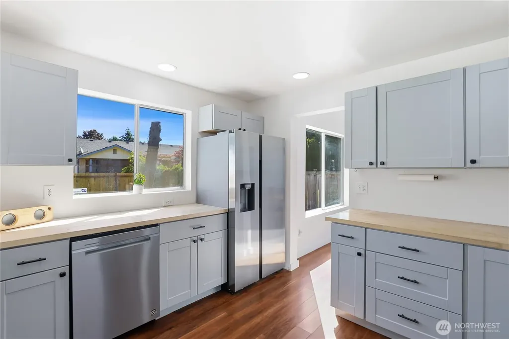 21505 42nd Avenue E Spanaway WA 98387