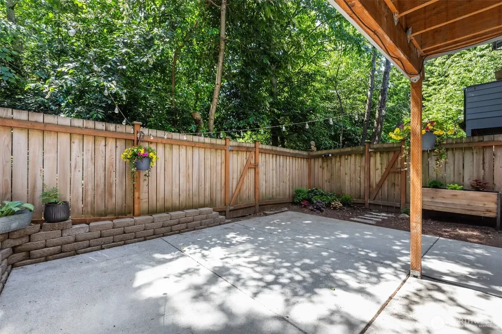 15628 8th Avenue SW Burien WA 98166